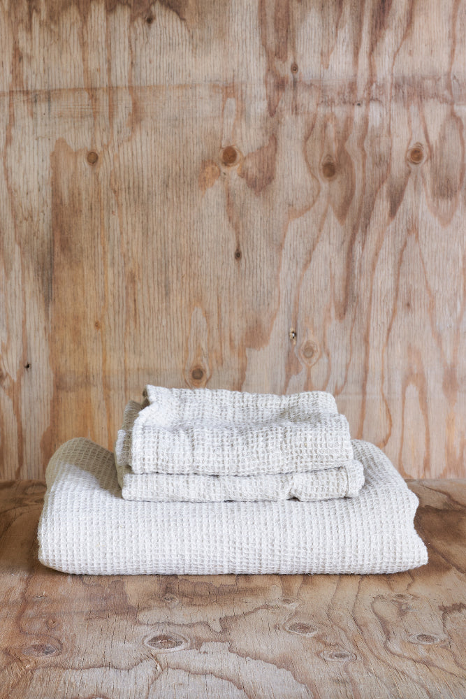 Waffle Linen kylpypyyhe, luonnonvärinen